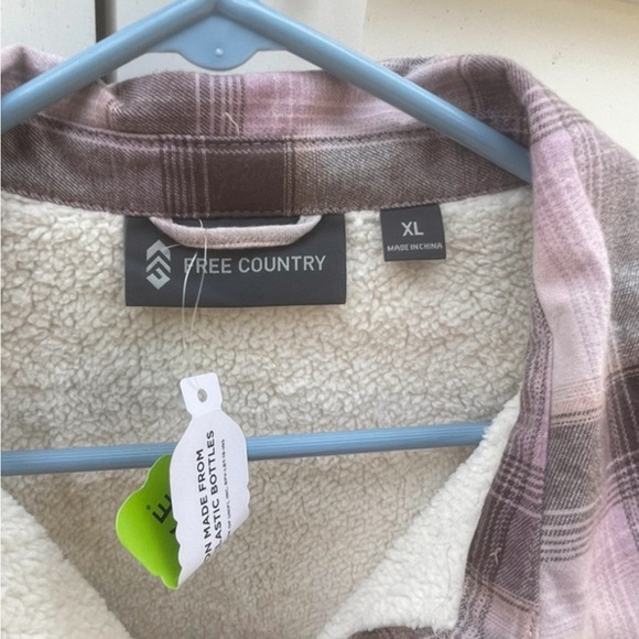 Shacket - Picture 4 of 4